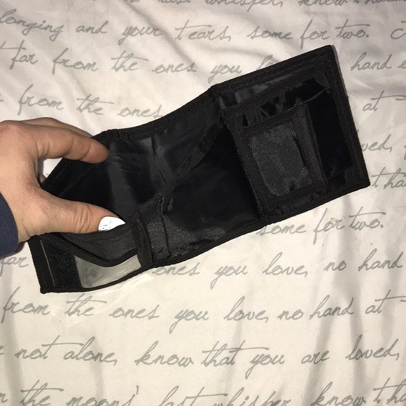 Velcro Leon’s pocket wallet - Picture 2 of 2